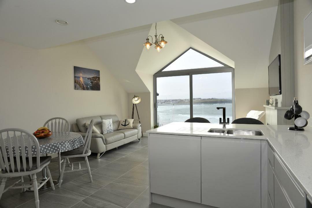 Apartment 10, South Pier, 13-14 Kerr Street, Portrush Kültér fotó