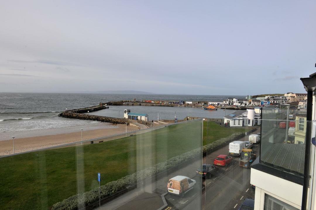 Apartment 10, South Pier, 13-14 Kerr Street, Portrush Kültér fotó